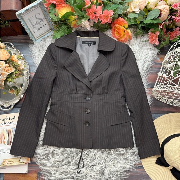 Anne Klein Gray Pinstripe Corset Laceup Lightweight Wool Blend Blazer, 4P - Picture 8 of 8